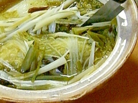 土鍋で、白菜と鶏の中華風かさね蒸し